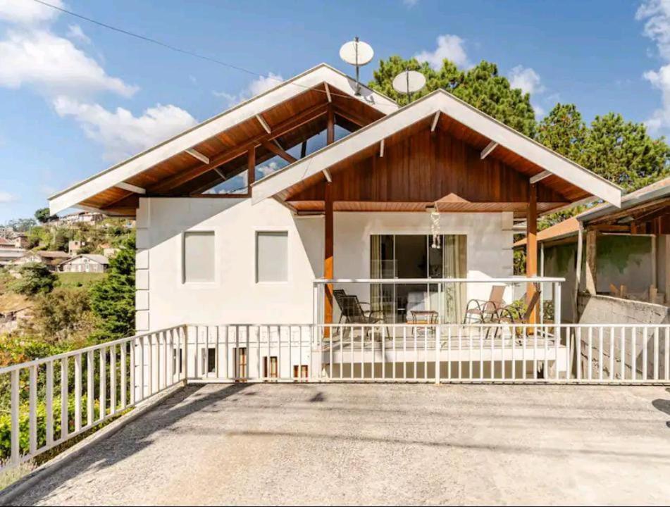 Casa Espacosa E Aconchegante Com Lareira Em *
