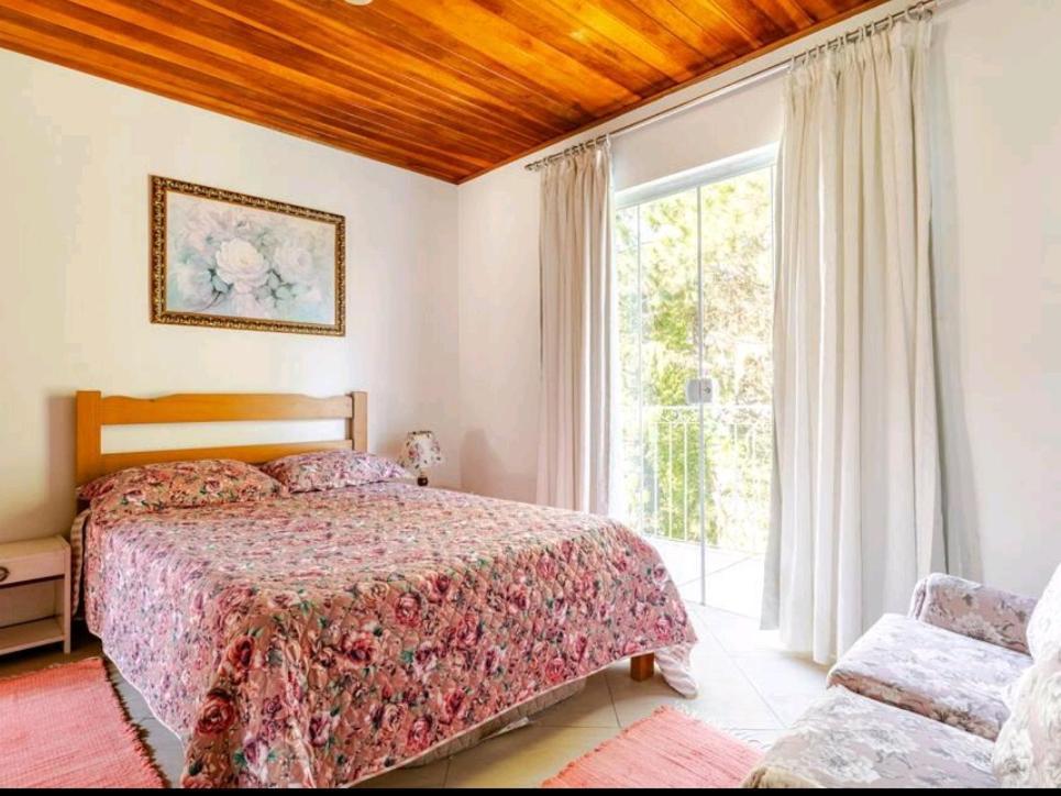 Casa de férias Casa Espacosa E Aconchegante Com Lareira Em Campos do Jordão