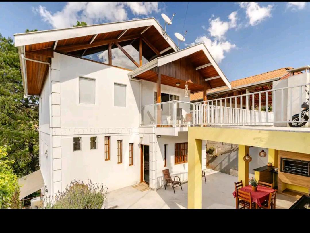 Casa Espacosa E Aconchegante Com Lareira Em * Campos do Jordão